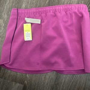 New Women's Airy Sleek Skort - All In Motion
Dark Violet XL